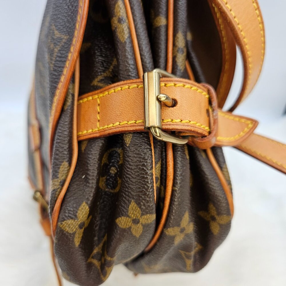 📌 SOLD📌 Louis Vuitton Saumur Monogram 30 - Picture 9 of 17
